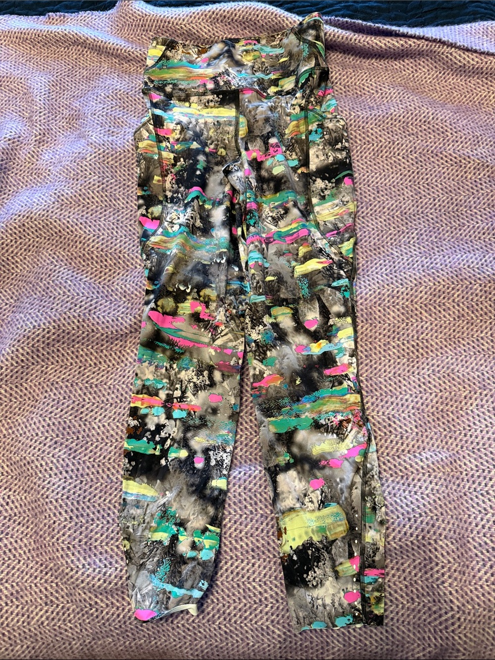 Women’s lululemon multicolor fast and free tights with pockets